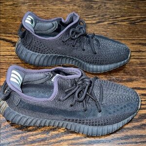 Adidas Yeezy Boost 350 V2 ‘Cinder Non reflective’